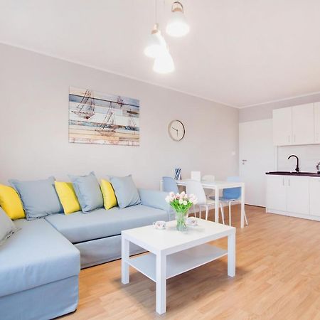Apartments Gdynia Na Fali With Free Parking By Noclegi Renters Ngoại thất bức ảnh